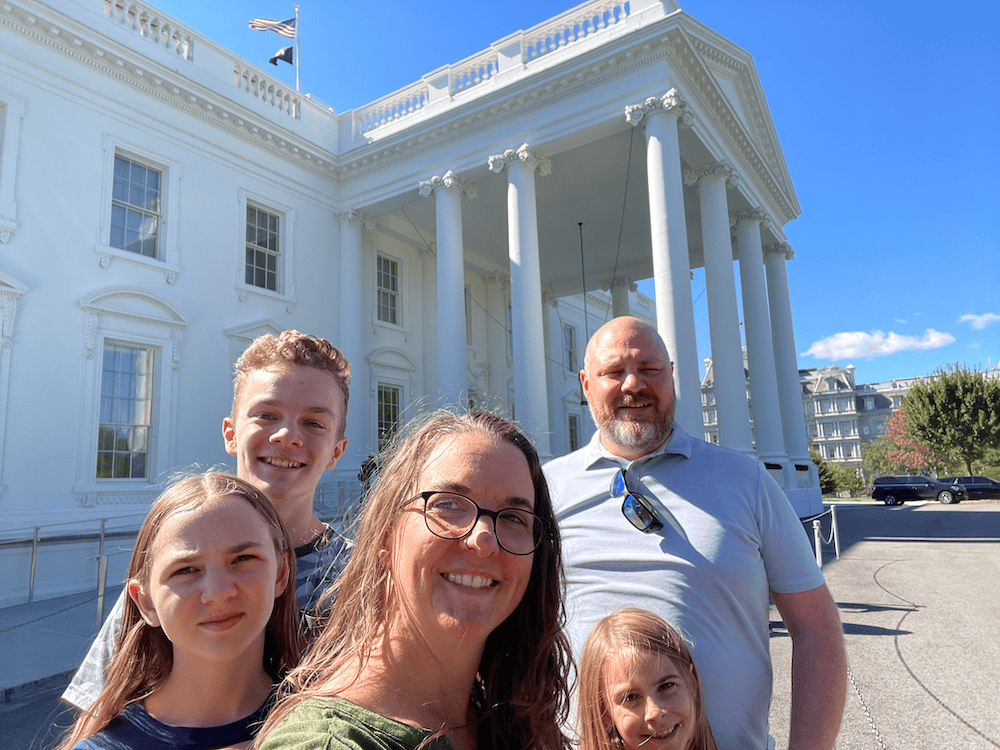 Family outside of the White House. Washington DC with kids